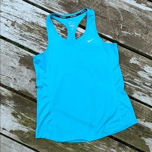 🌻 5 for $25 Nike Dri-Fit Tank Large